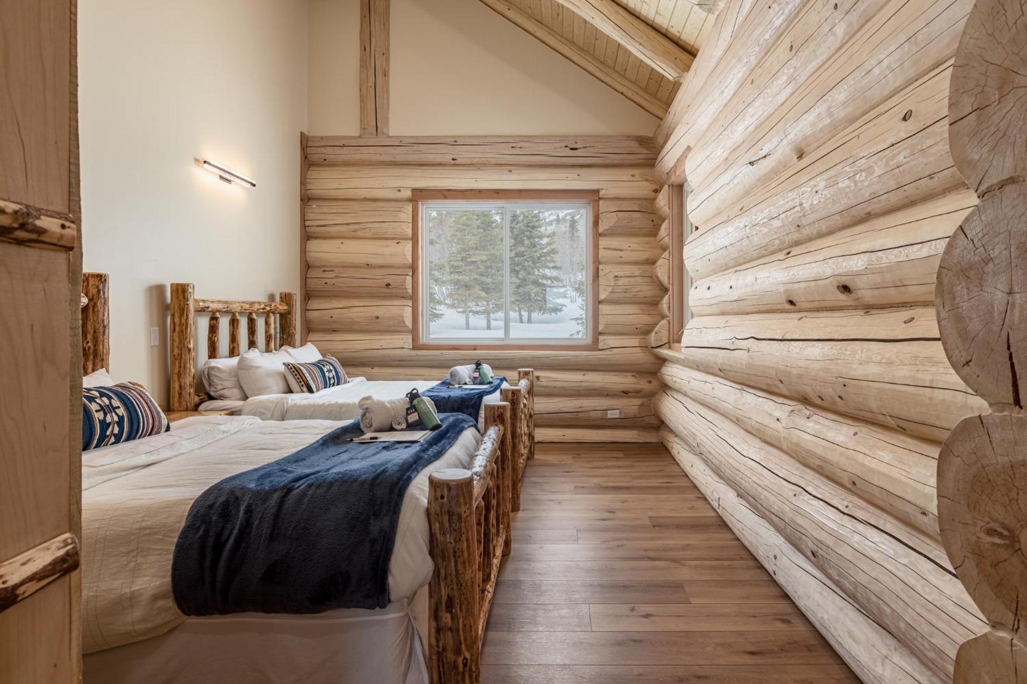 Majestic Valley Wilderness Lodge Sutton-Alpine Экстерьер фото